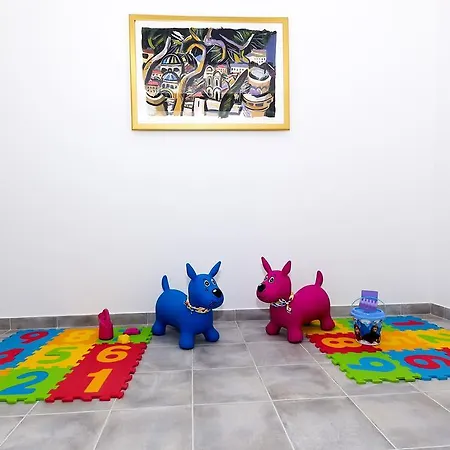 Family Makarac , Perfect Getaway With Heated Pool 빌라 *