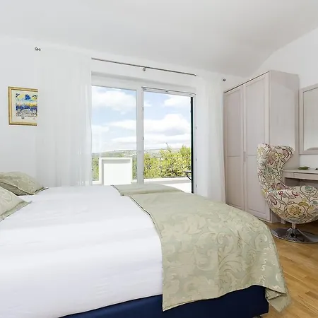 빌라 Family Makarac , Perfect Getaway With Heated Pool