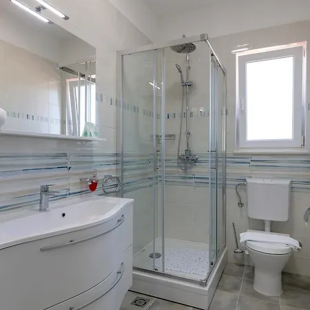 Family Makarac , Perfect Getaway With Heated Pool 빌라 *