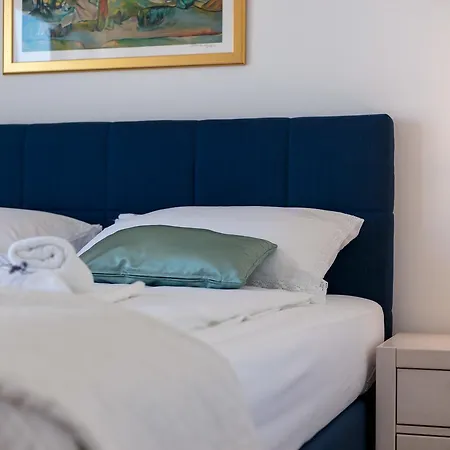 Family Makarac , Perfect Getaway With Heated Pool *