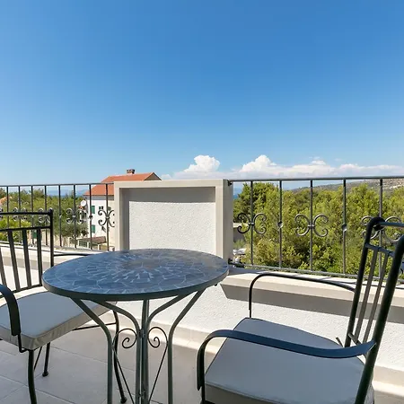 Family Makarac , Perfect Getaway With Heated Pool 밀나