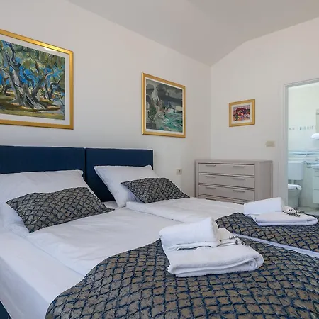 Family Makarac , Perfect Getaway With Heated Pool 밀나