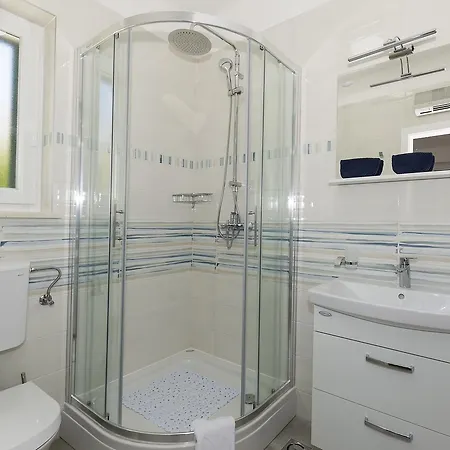 Family Makarac , Perfect Getaway With Heated Pool 빌라 *